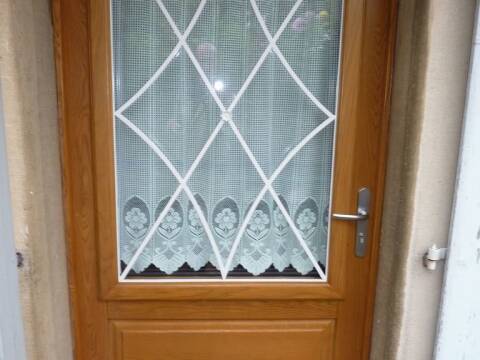 Porte d'entrée traditionnelle bois près de Colmar