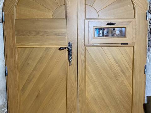 Porte cochère bois sur mesure cintrée en chêne à Colmar