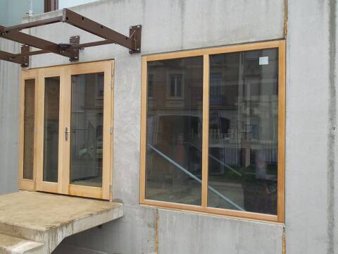 Porte d'entrée traditionnelle bois près de Colmar