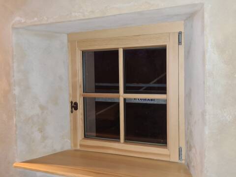 Fenêtre en bois 78 sur mesure en Alsace près de Colmar